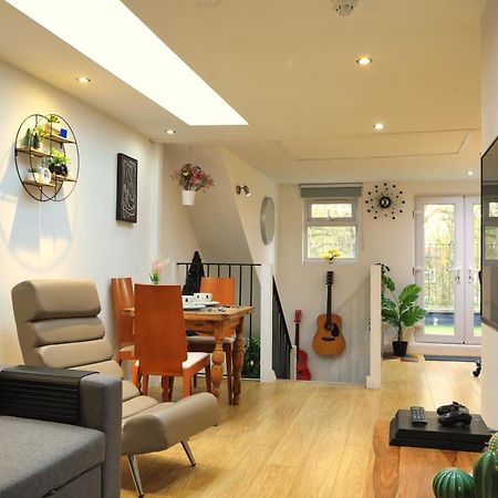 Top Floor Apartment In Islington Londres Exterior foto